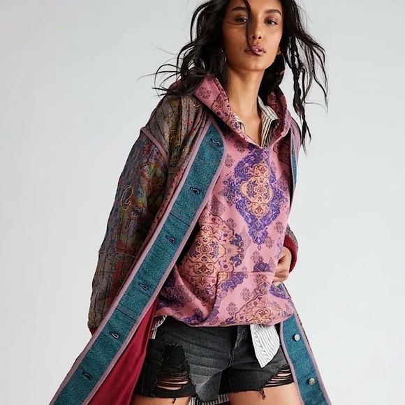 SOLD💝NEW Free People Printed It's a Vibe Hoodie In Desert Rose Combo Pink - Picture 3 of 16